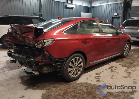 2016 Hyundai Sonata Sport z USA, uszkodzony, nr VIN 5NPE34AF5GH343911